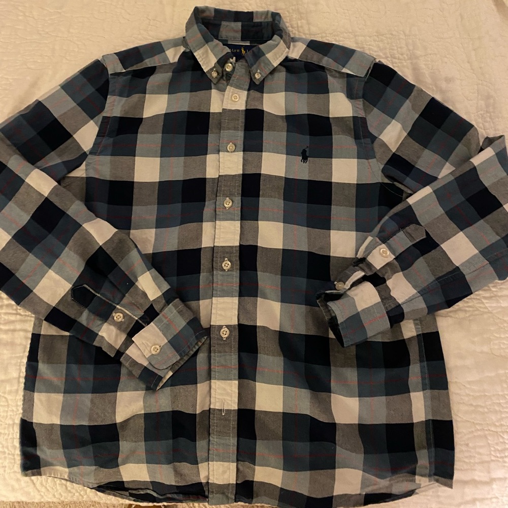 Like new Ralph Lauren button up shirt